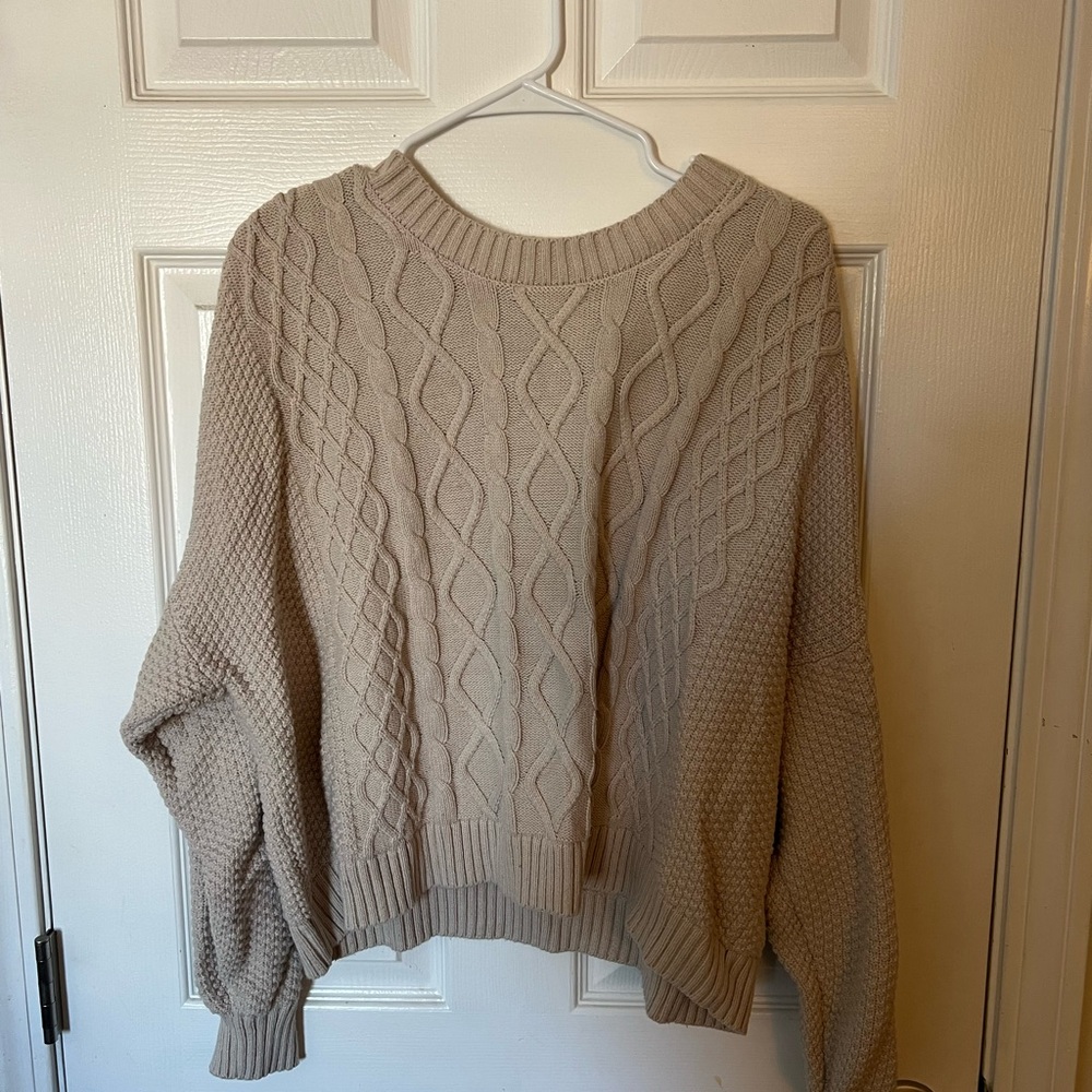 Hollister Beige Cable Knit Sweater